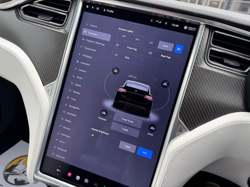 Used Tesla Model X 2017 for sale - 76496037: Photo 32