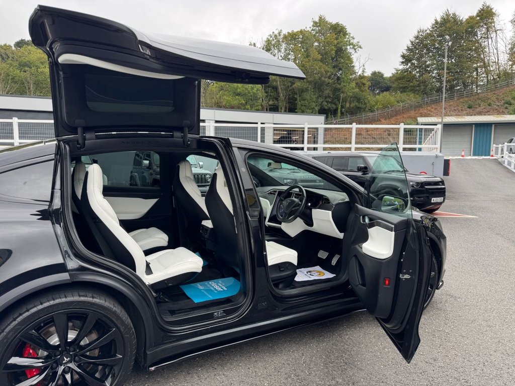 Used Tesla Model X 2017 for sale - 76496037: Photo 8