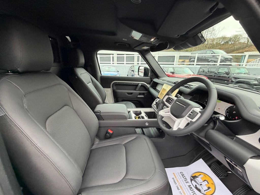 Used Land Rover Defender 90 2026 for sale - 77384095: Photo 11