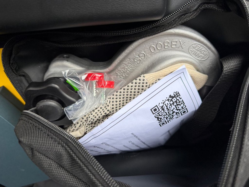 Used Land Rover Defender 90 2026 for sale - 77384095: Photo 15