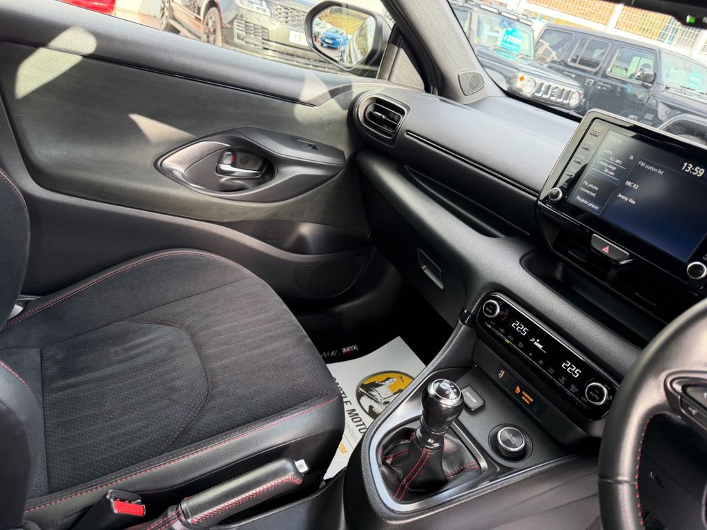 Used Toyota Yaris 2021 for sale - 77355673: Photo 12