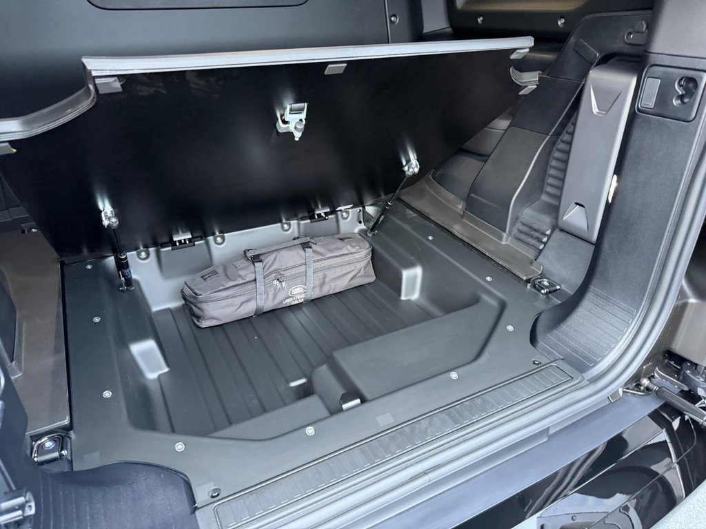 Used Land Rover Defender 2026 for sale - 77820748: Photo 23