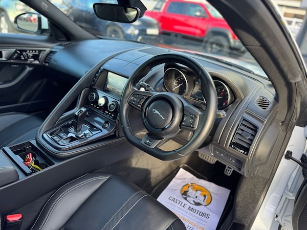 Used Jaguar F-Type 2015 for sale - 76245364: Photo 11