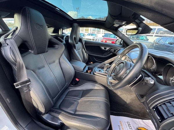Used Jaguar F-Type 2015 for sale - 76245364: Photo 14