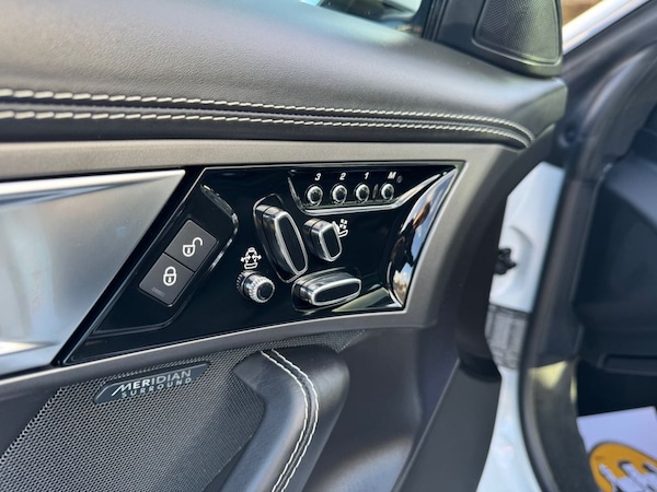 Used Jaguar F-Type 2015 for sale - 76245364: Photo 20