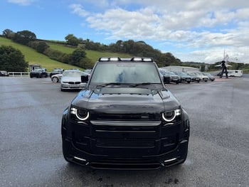 Used Land Rover Defender 110 2026 for sale - 79856350: Photo