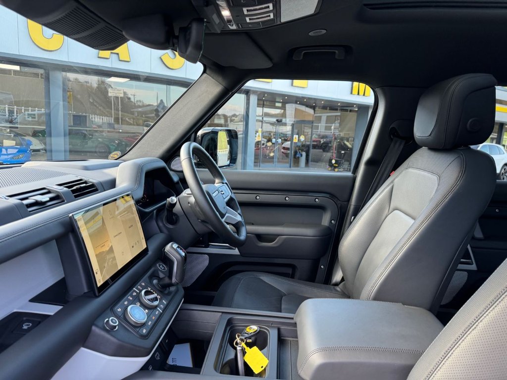 Used Land Rover Defender 2024 for sale - 77463404: Photo 21