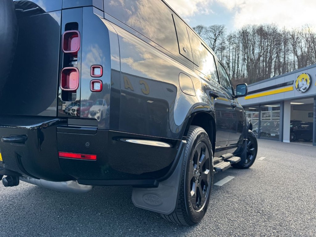 Used Land Rover Defender 2024 for sale - 77463404: Photo 33