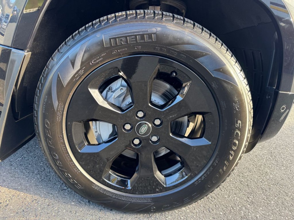 Used Land Rover Defender 2024 for sale - 77463404: Photo 44