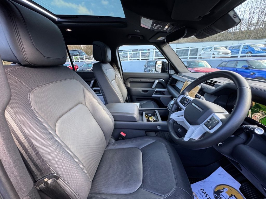 Used Land Rover Defender 2024 for sale - 77463404: Photo 9