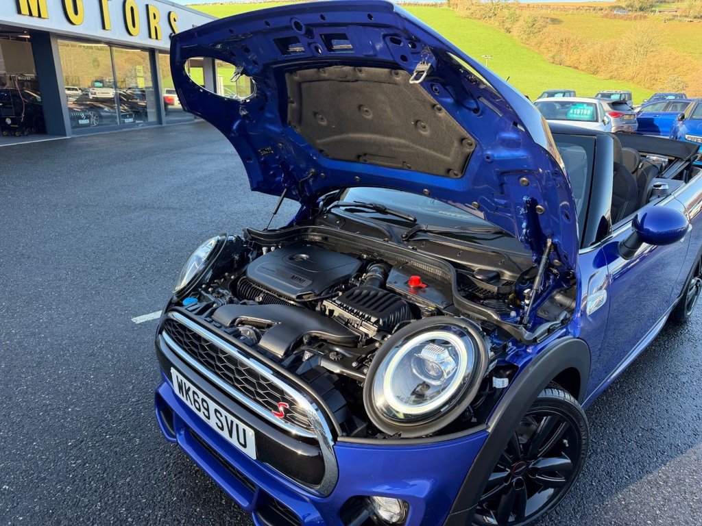 Used MINI Convertible 2019 for sale - 77703489: Photo 21
