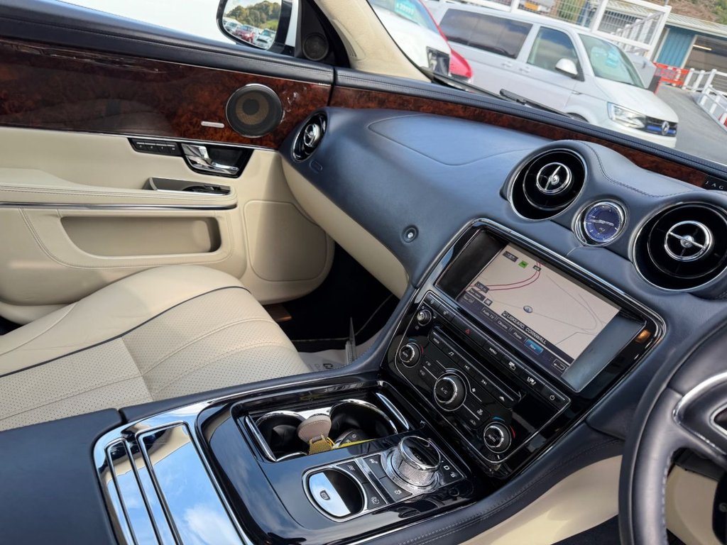 Used Jaguar XJ 2010 for sale - 77422169: Photo 12
