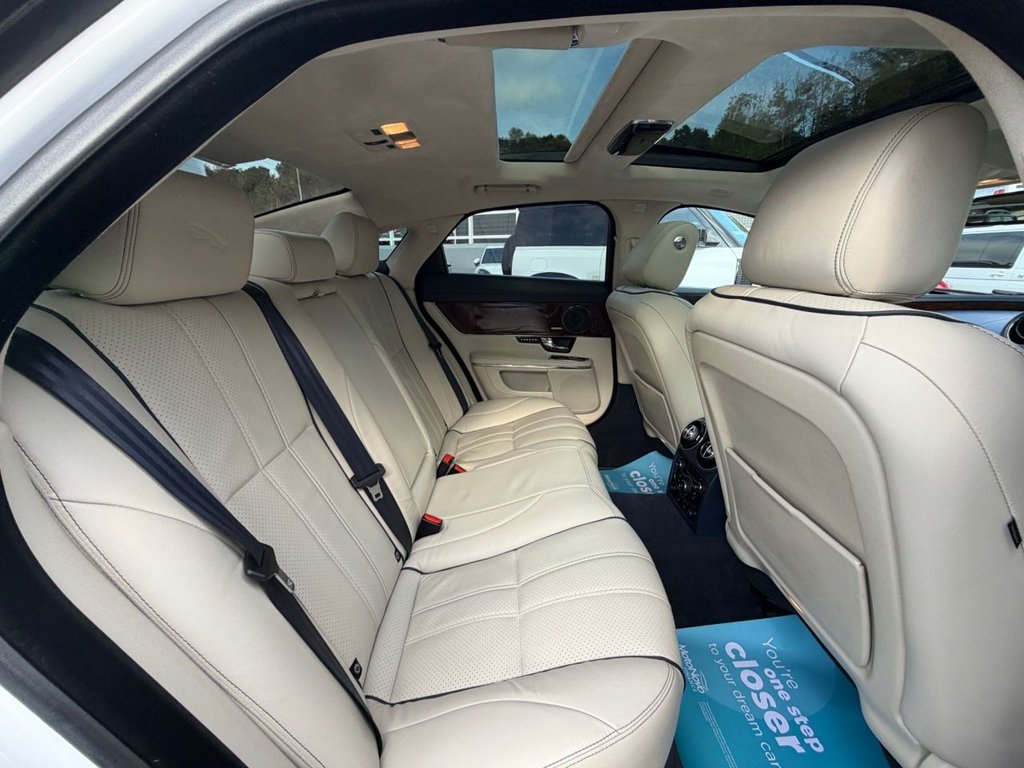 Used Jaguar XJ 2010 for sale - 77422169: Photo 14
