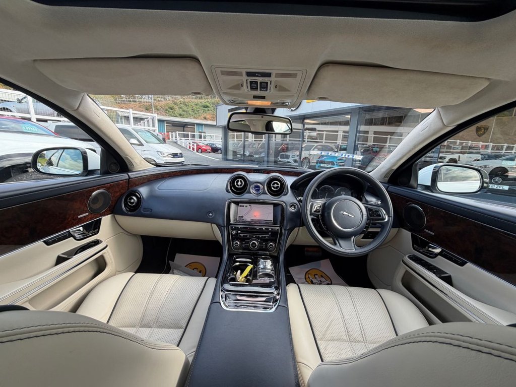 Used Jaguar XJ 2010 for sale - 77422169: Photo 15