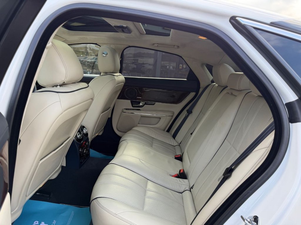 Used Jaguar XJ 2010 for sale - 77422169: Photo 21