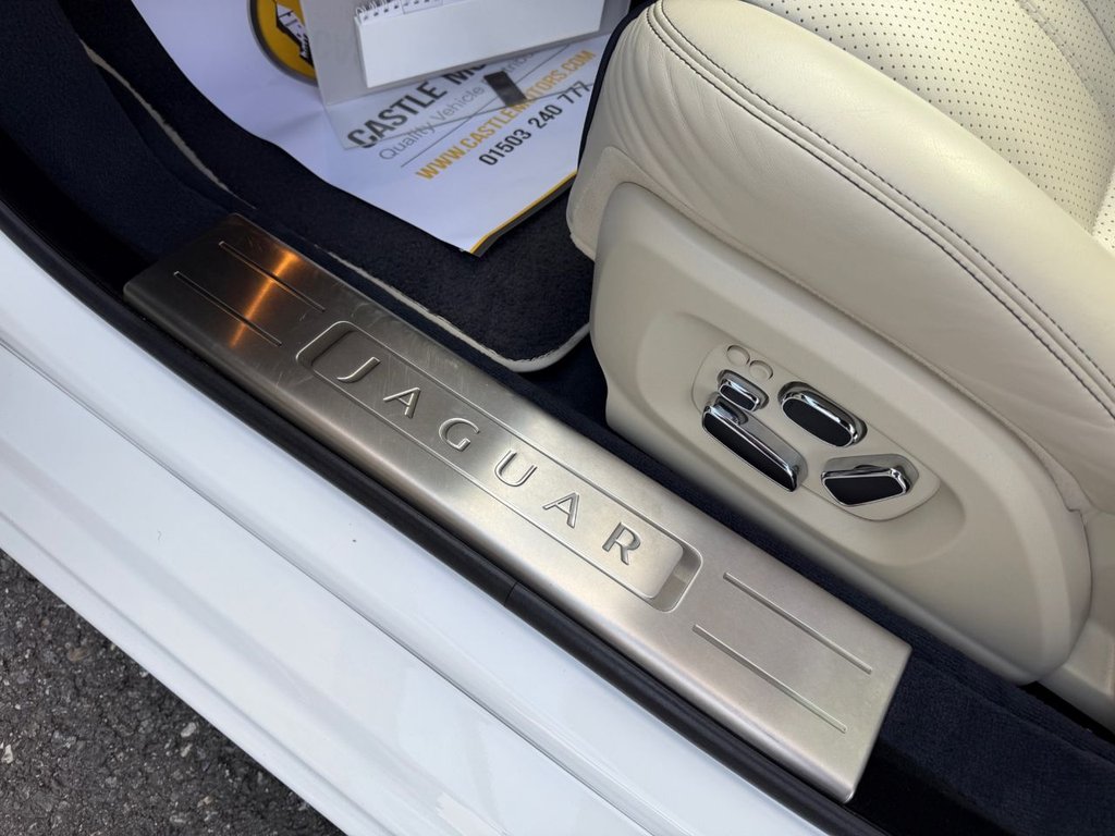 Used Jaguar XJ 2010 for sale - 77422169: Photo 25