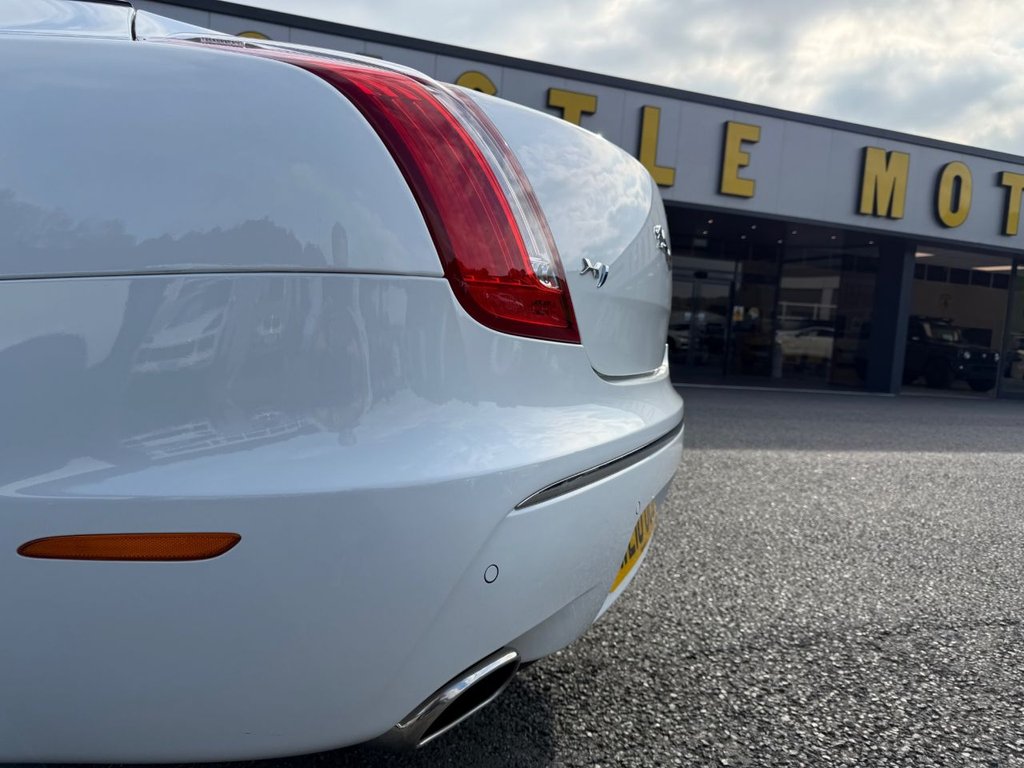 Used Jaguar XJ 2010 for sale - 77422169: Photo 34