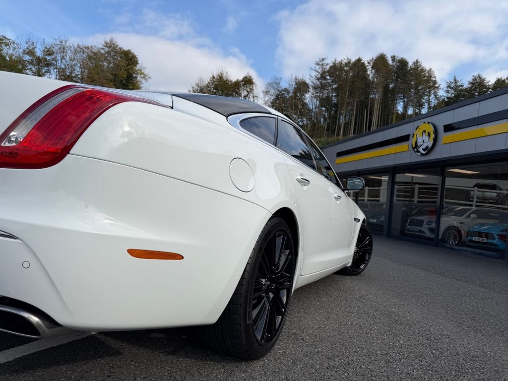 Used Jaguar XJ 2010 for sale - 77422169: Photo 35