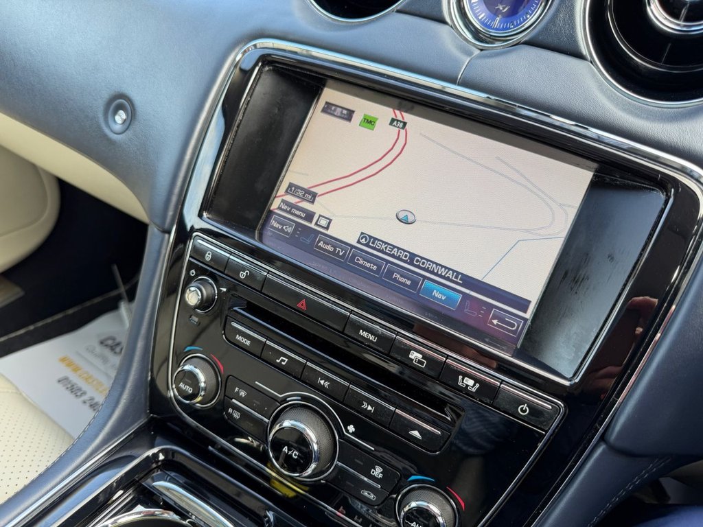 Used Jaguar XJ 2010 for sale - 77422169: Photo 39