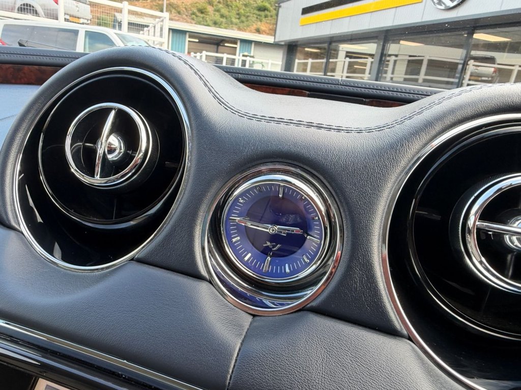 Used Jaguar XJ 2010 for sale - 77422169: Photo 43