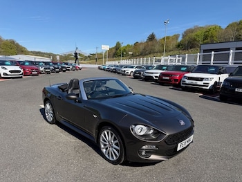 Used Fiat 124 Spider 2018 for sale - 78371873: Photo