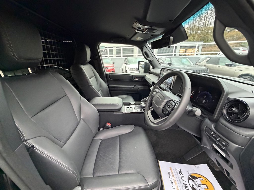 Used Toyota Land Cruiser 2025 for sale - 76923612: Photo 12