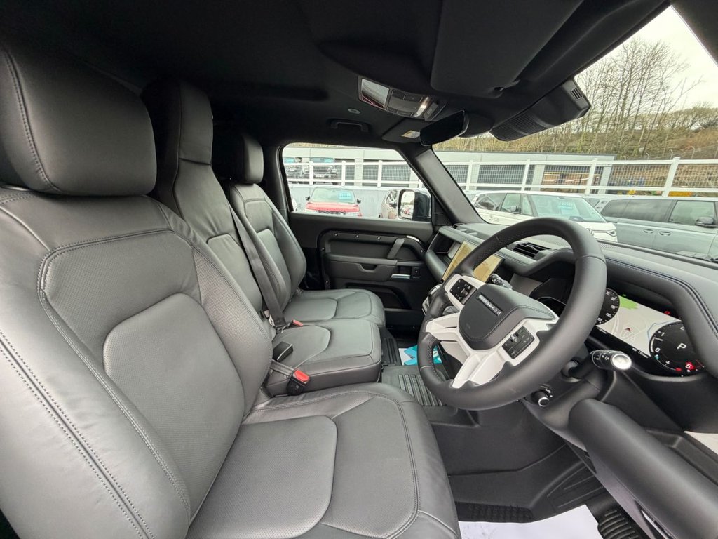 Used Land Rover Defender 90 2026 for sale - 77594020: Photo 13