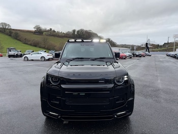 Used Land Rover Defender 90 2026 for sale - 77594020: Photo