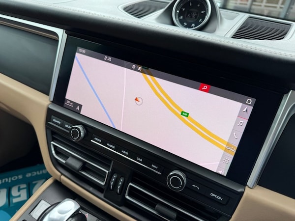 Used Porsche Macan 2019 for sale - 75047247: Photo 36