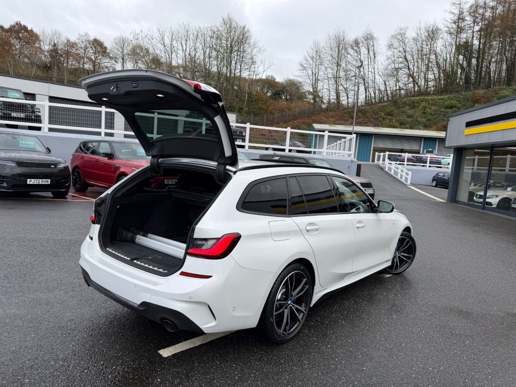 Used BMW 3 Series 2019 for sale - 76582635: Photo 17