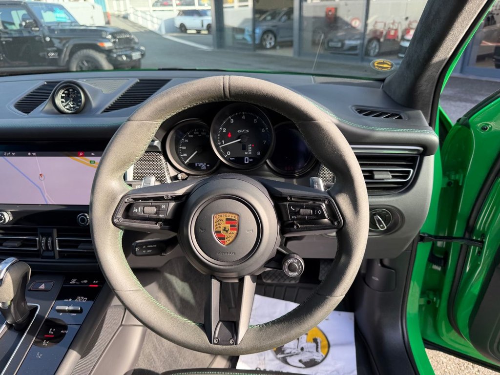 Used Porsche Macan 2021 for sale - 77666819: Photo 12