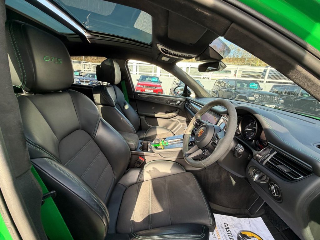 Used Porsche Macan 2021 for sale - 77666819: Photo 14