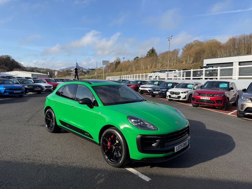Used Porsche Macan 2021 for sale - 77666819: Photo 2