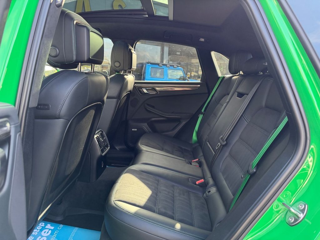 Used Porsche Macan 2021 for sale - 77666819: Photo 21