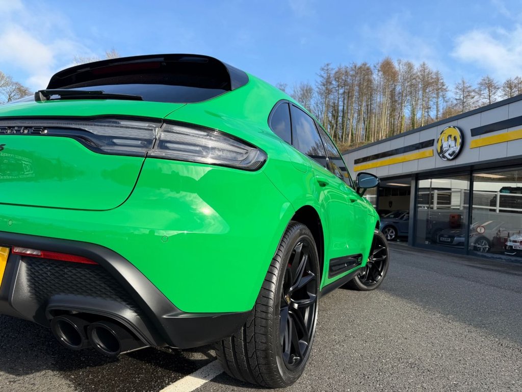 Used Porsche Macan 2021 for sale - 77666819: Photo 39