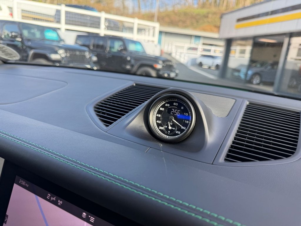 Used Porsche Macan 2021 for sale - 77666819: Photo 44