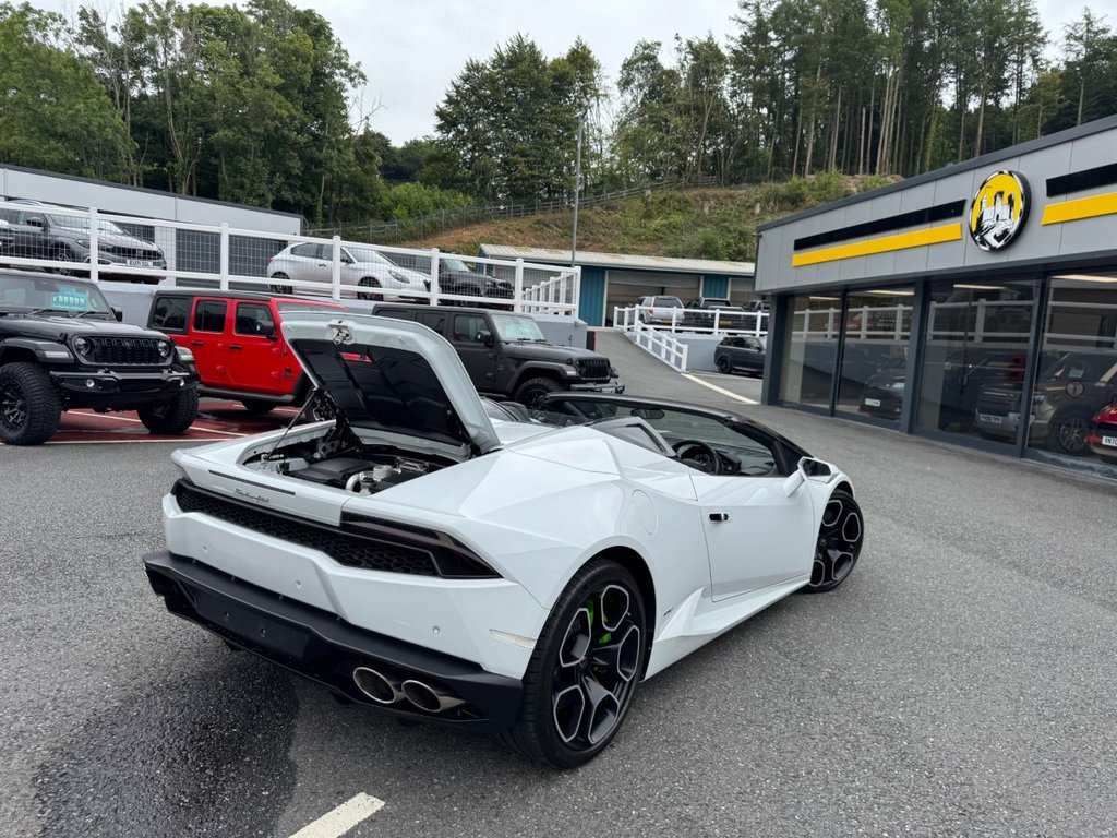 Used Lamborghini Huracan 2017 for sale - 77672657: Photo 13