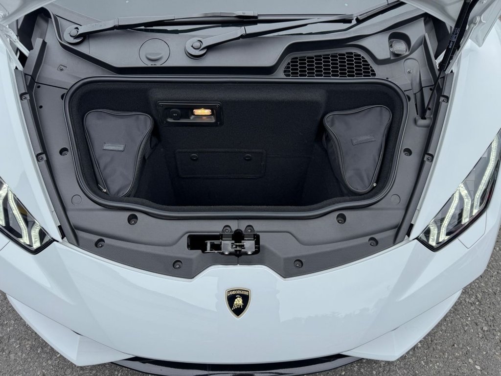 Used Lamborghini Huracan 2017 for sale - 77672657: Photo 21
