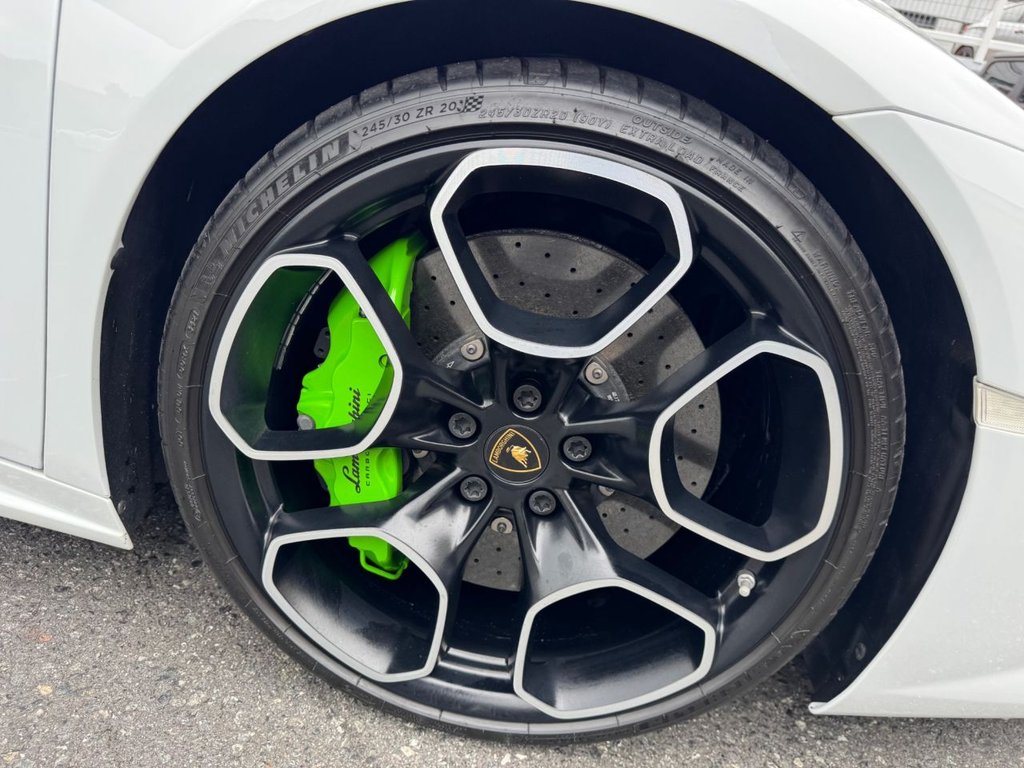 Used Lamborghini Huracan 2017 for sale - 77672657: Photo 39