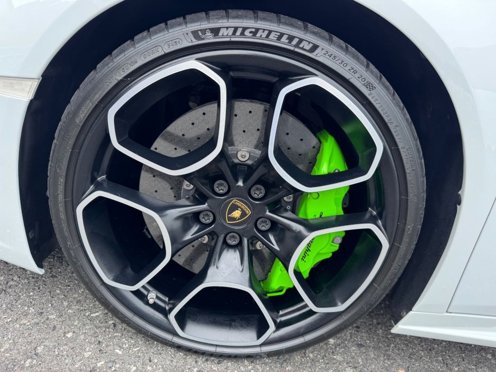 Used Lamborghini Huracan 2017 for sale - 77672657: Photo 40