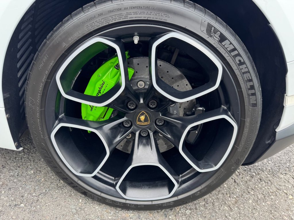 Used Lamborghini Huracan 2017 for sale - 77672657: Photo 41