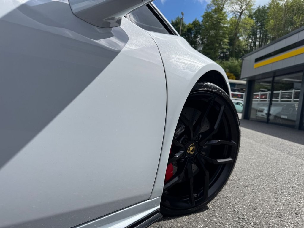 Used Lamborghini Huracan 2017 for sale - 76368004: Photo 36