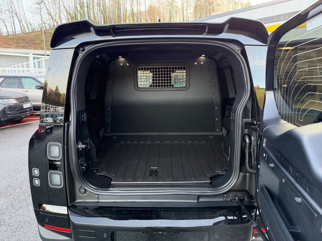 Used Land Rover Defender 2025 for sale - 76900613: Photo 14