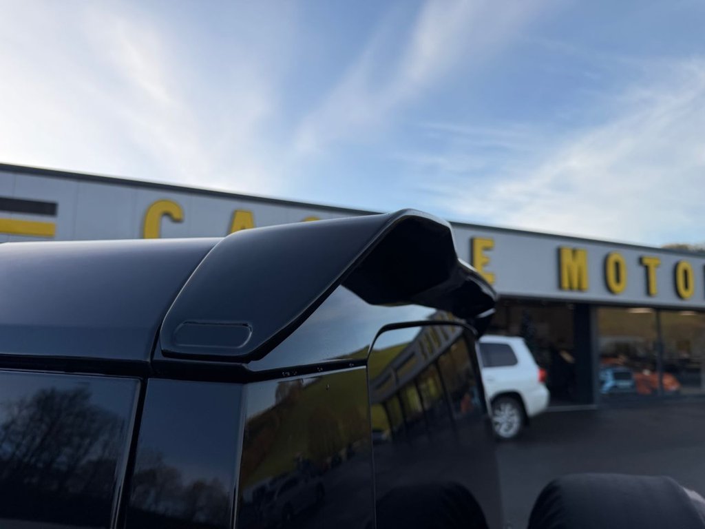 Used Land Rover Defender 2025 for sale - 76900613: Photo 17