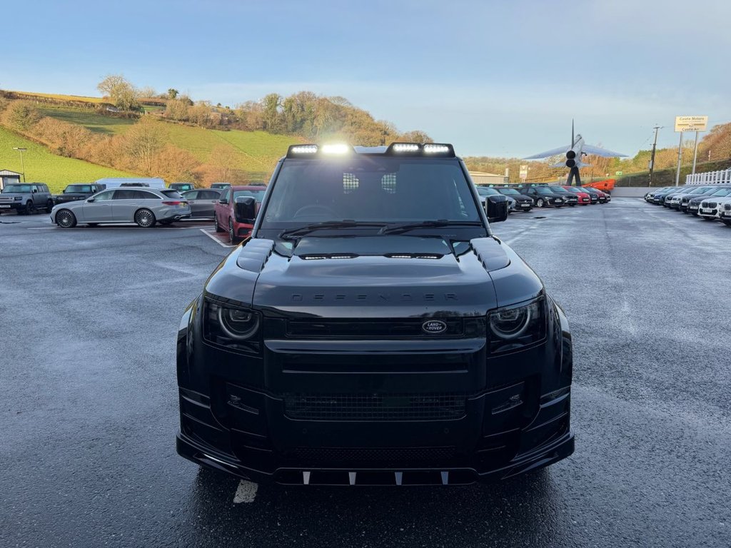 Used Land Rover Defender 2025 for sale - 76900613: Photo 2