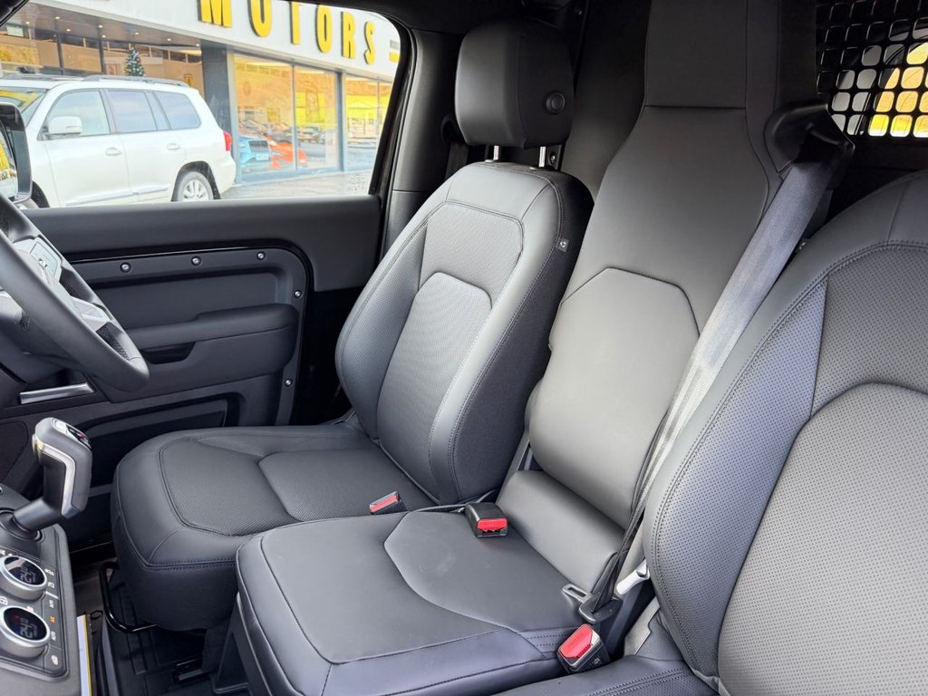Used Land Rover Defender 2025 for sale - 76900613: Photo 20