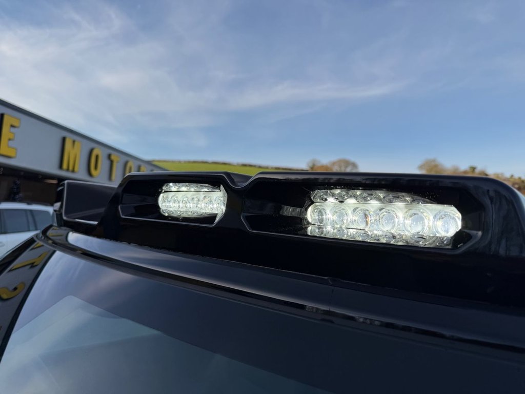 Used Land Rover Defender 2025 for sale - 76900613: Photo 22