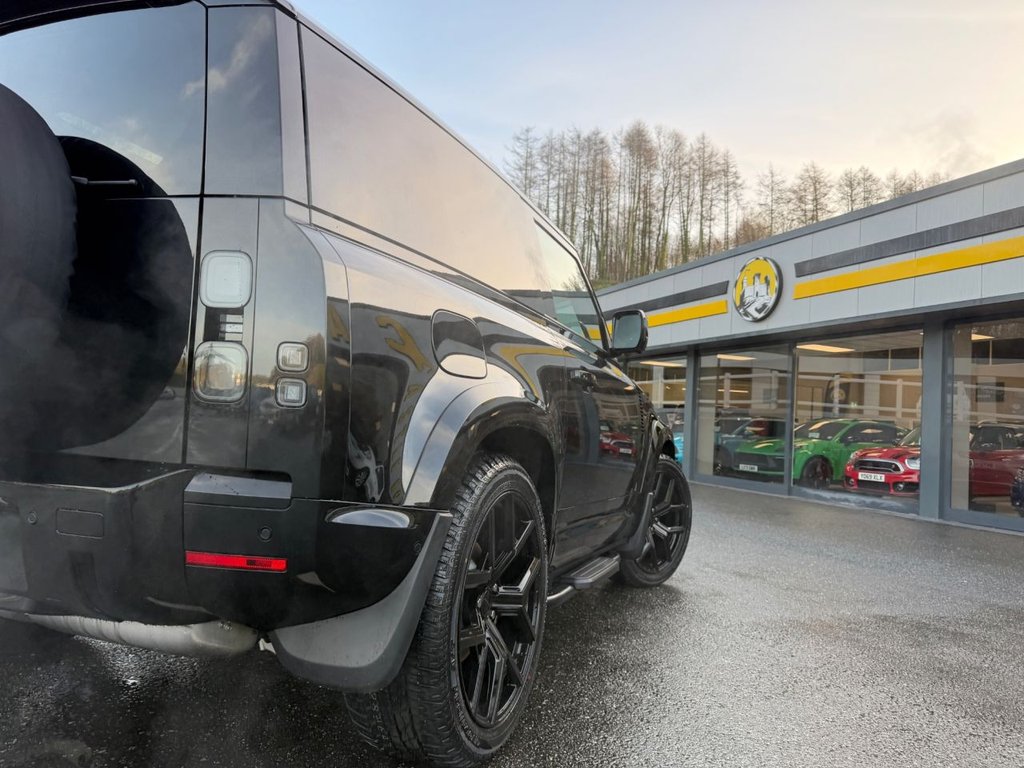 Used Land Rover Defender 2025 for sale - 76900613: Photo 29