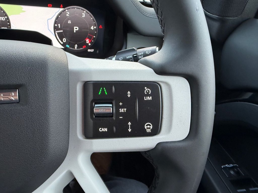 Used Land Rover Defender 2025 for sale - 76900613: Photo 32