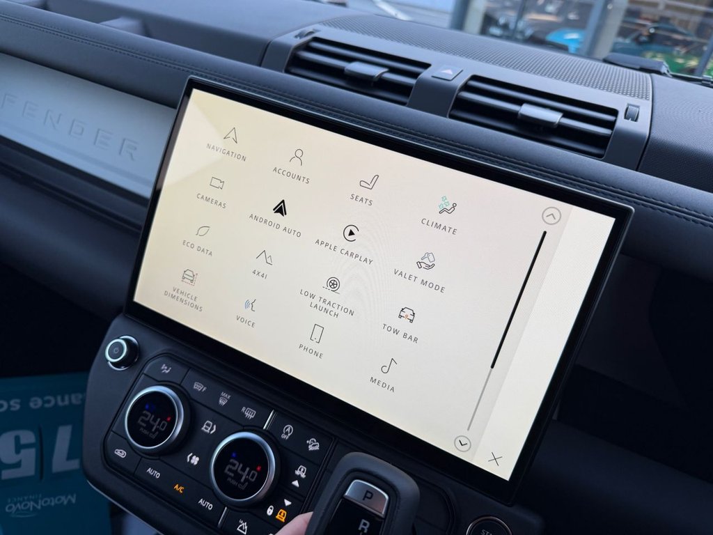 Used Land Rover Defender 2025 for sale - 76900613: Photo 33